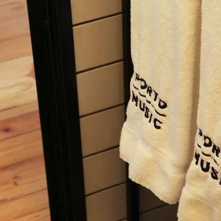 Music Nocleg ze śniadaniem 4*