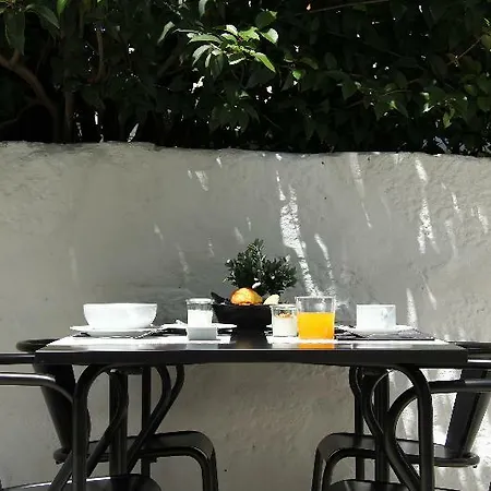 Bed and breakfast Music 4*