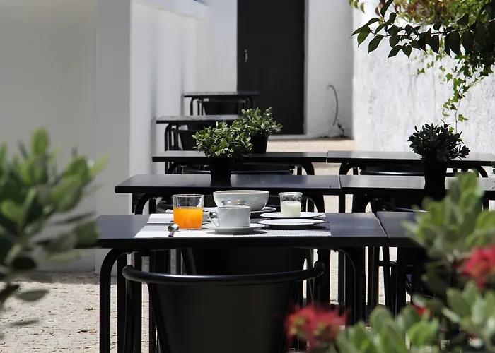 Bed & Breakfast Music 4*