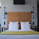 Music فندق مبيت وإفطار 4*