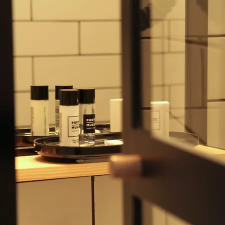 Bed & Breakfast Music