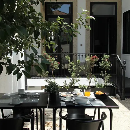 Bed & Breakfast Music 3*